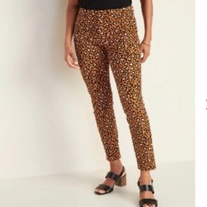 NWT Pixie Pants 4P